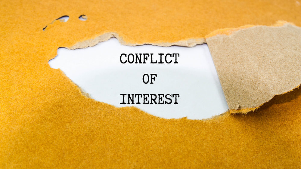 Watchdog Cites Improper Contract Action