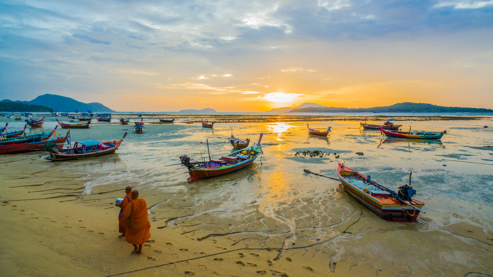 A Rising Tide Lifts All Boats – President Joe Biden Signs an Executive Order Raising the Federal Contractor Minimum Wage.