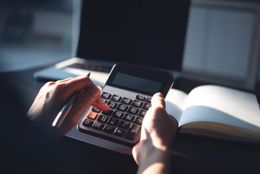 Conformance of Cost Accounting Standards to Generally Accepted Accounting Principles for Operating Revenue and Lease Accounting