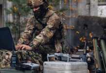 Marines Eye Cloudless Networks to Keep AI Tools Running When the Cloud Goes Down